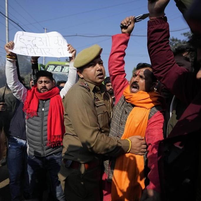 Police: 2 kids among 6 people die in Kashmir village attack